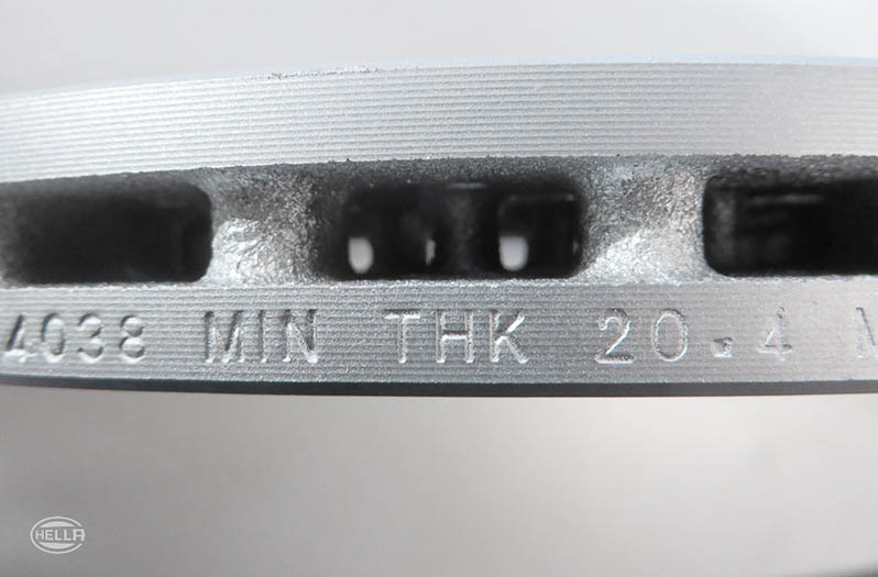 Indication of the minimum thickness on the edge of the brake disc