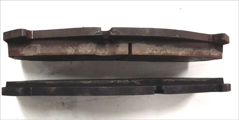  Ungleichmäßiger Verschleiß – innerhalb eines Bremssattels