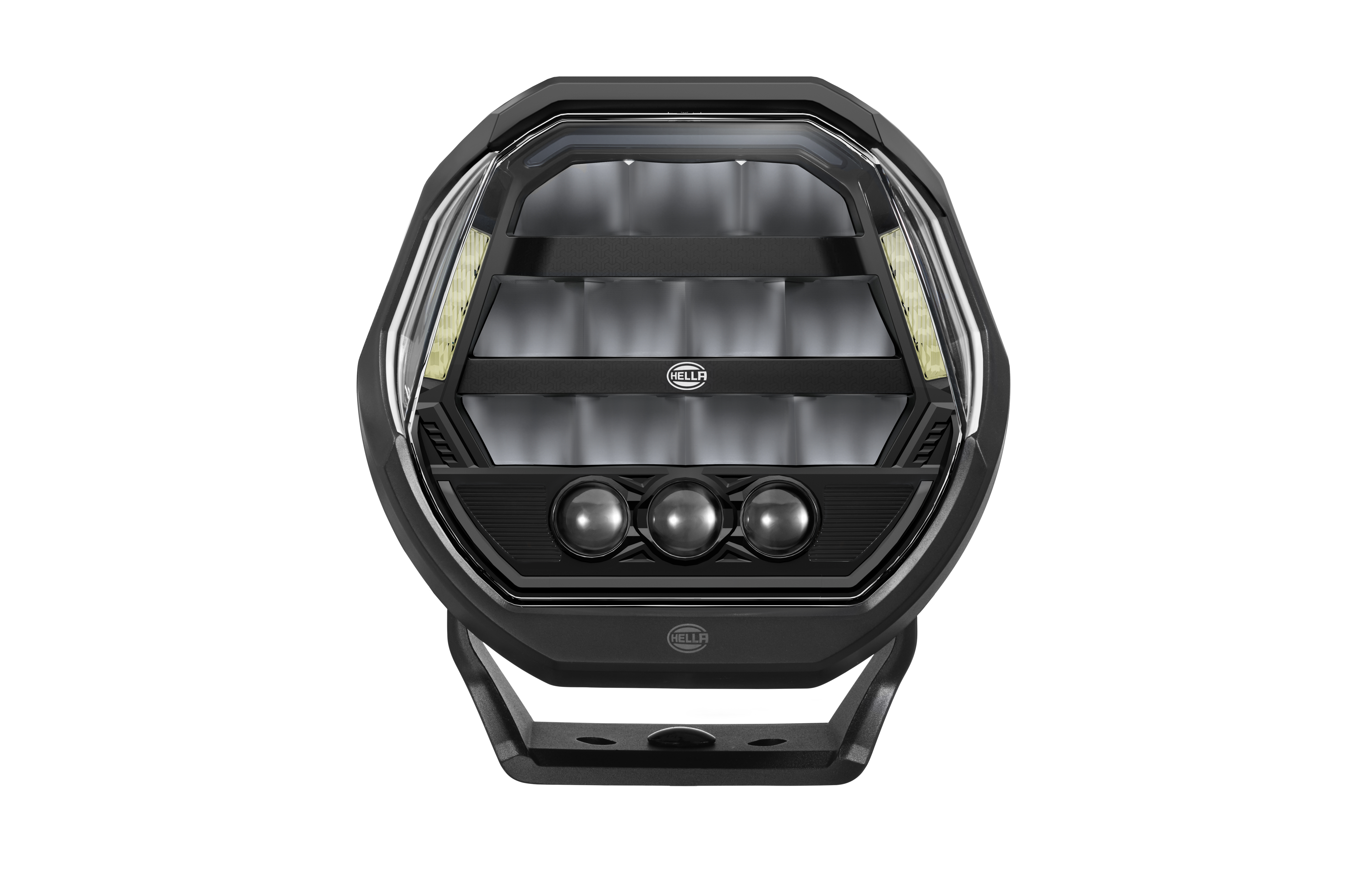 1F9358228881-frontal