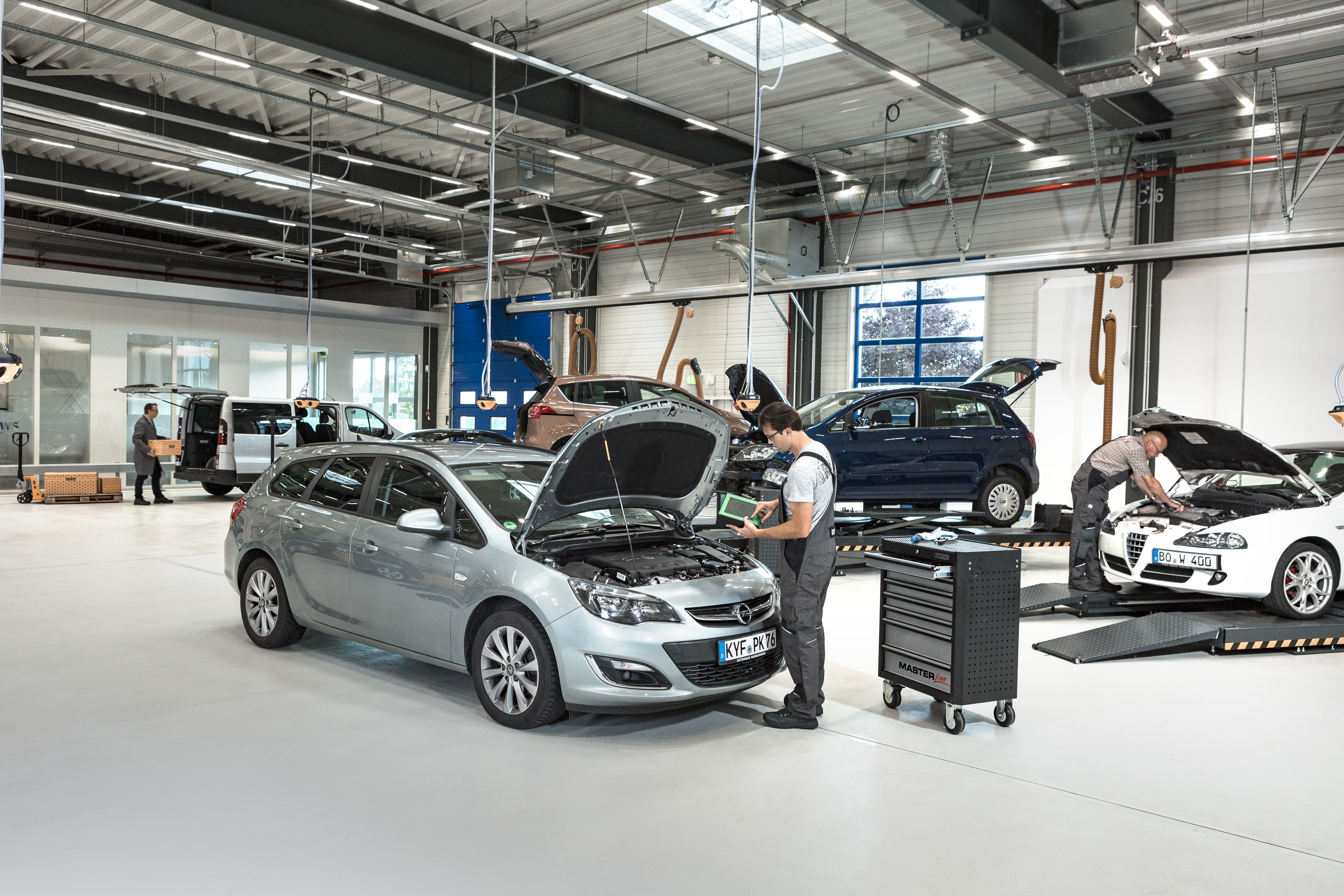 Regolazione dell'assetto fari