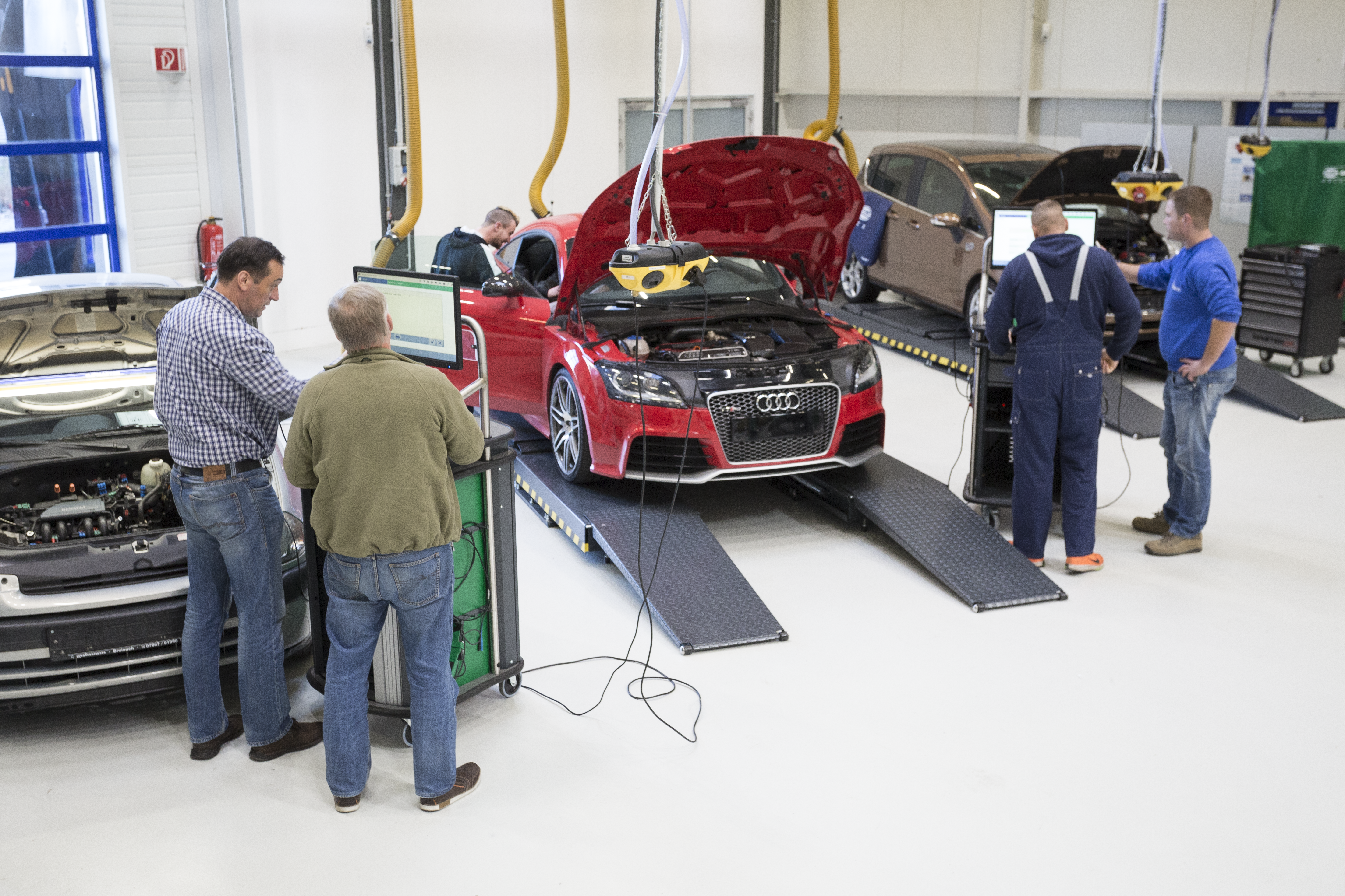 BMW LED lamps: Useful information, repair instructions and practical tips