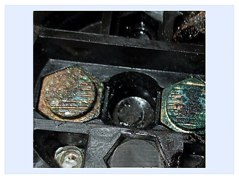 Burnt contacts in the solenoid switch 