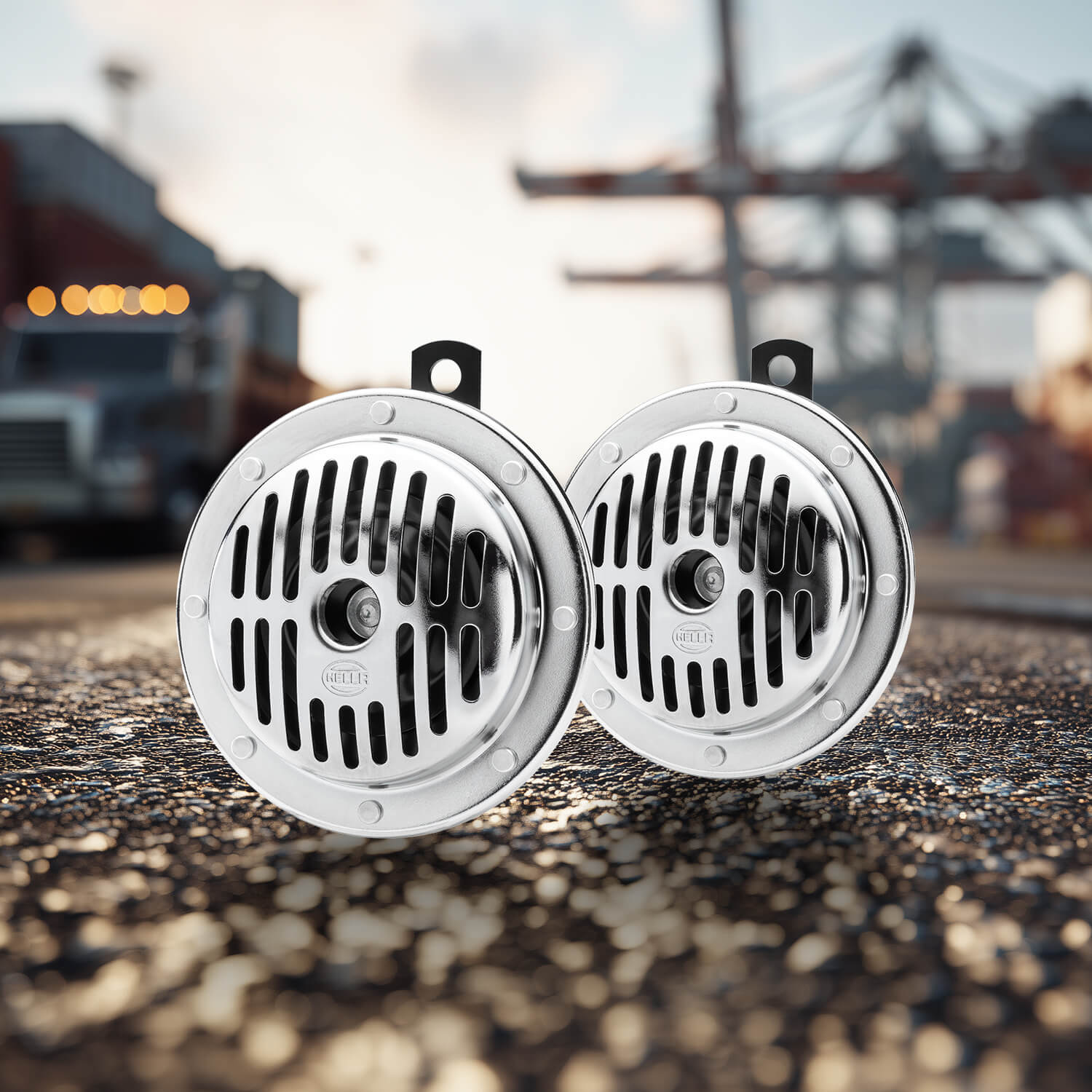 Powerful 24V disc horn in chrome design, low sound and strong performance – ideal for on and off-road use