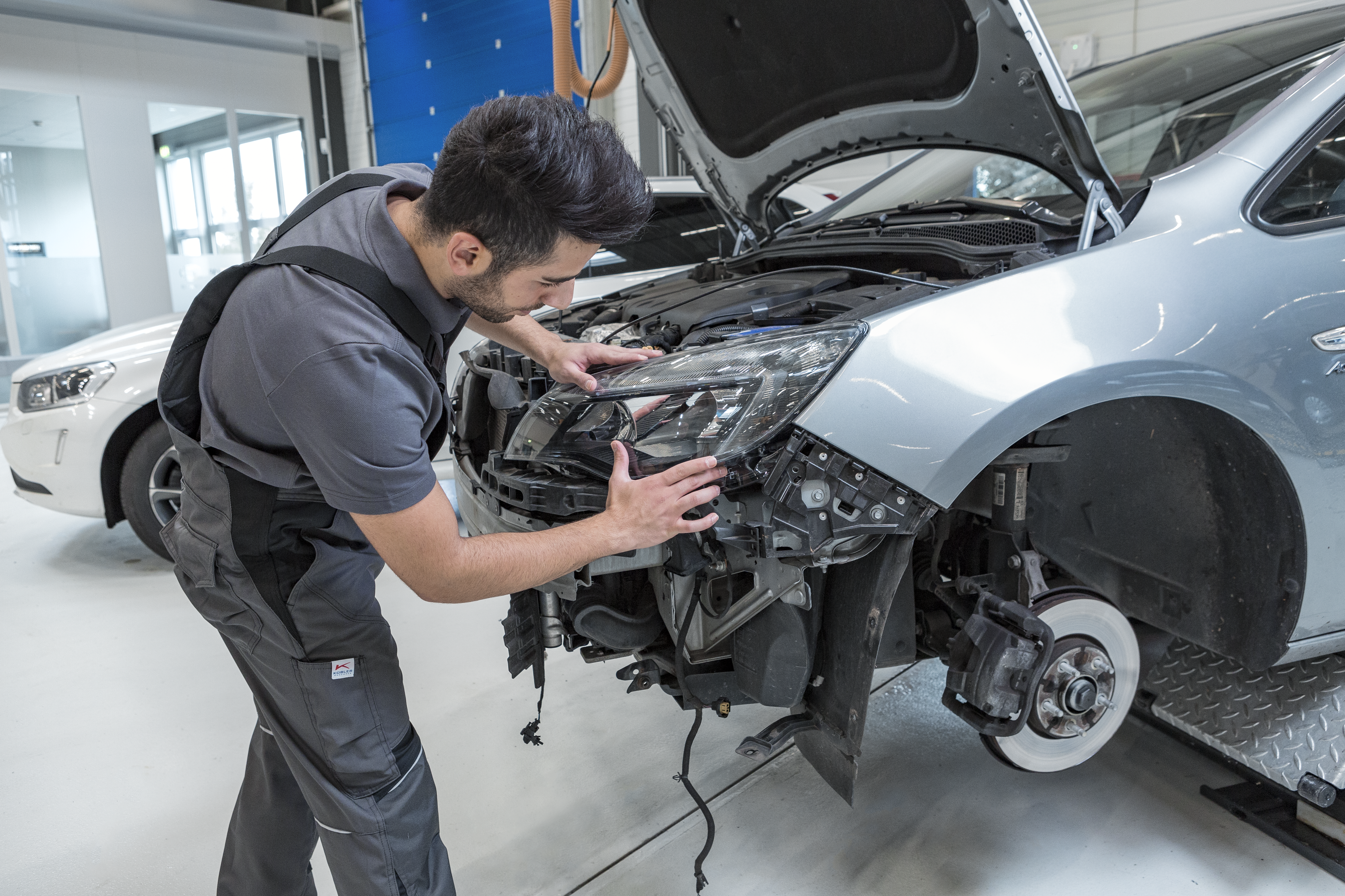 Adjusting and replacing LED headlamps