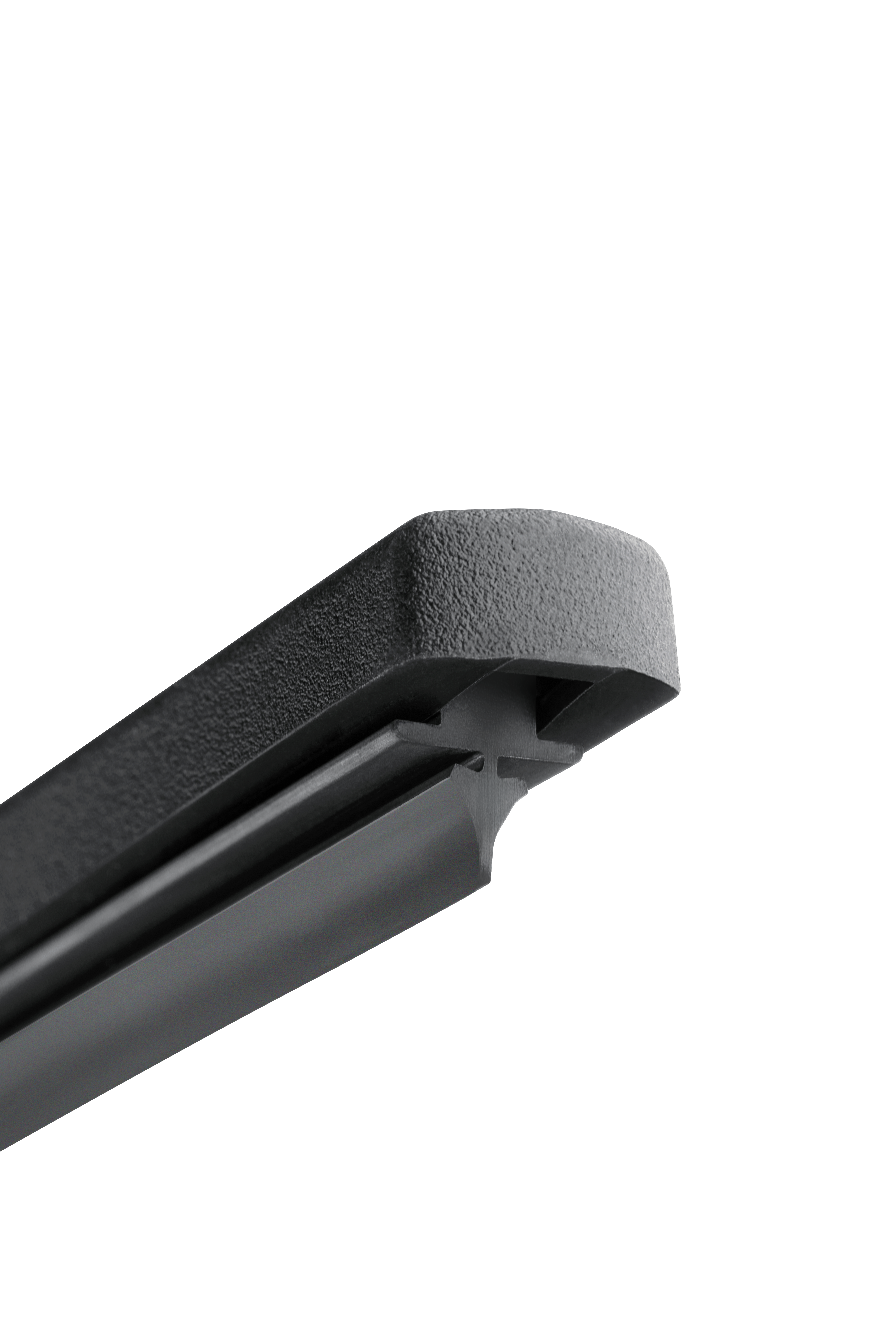 9XW358339141-Ultratech-Close up