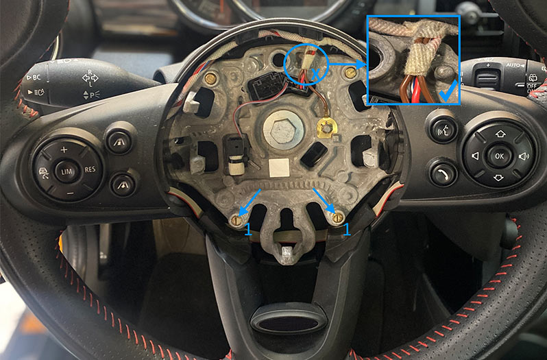 Caption: 1: Contamination on the contact surfaces