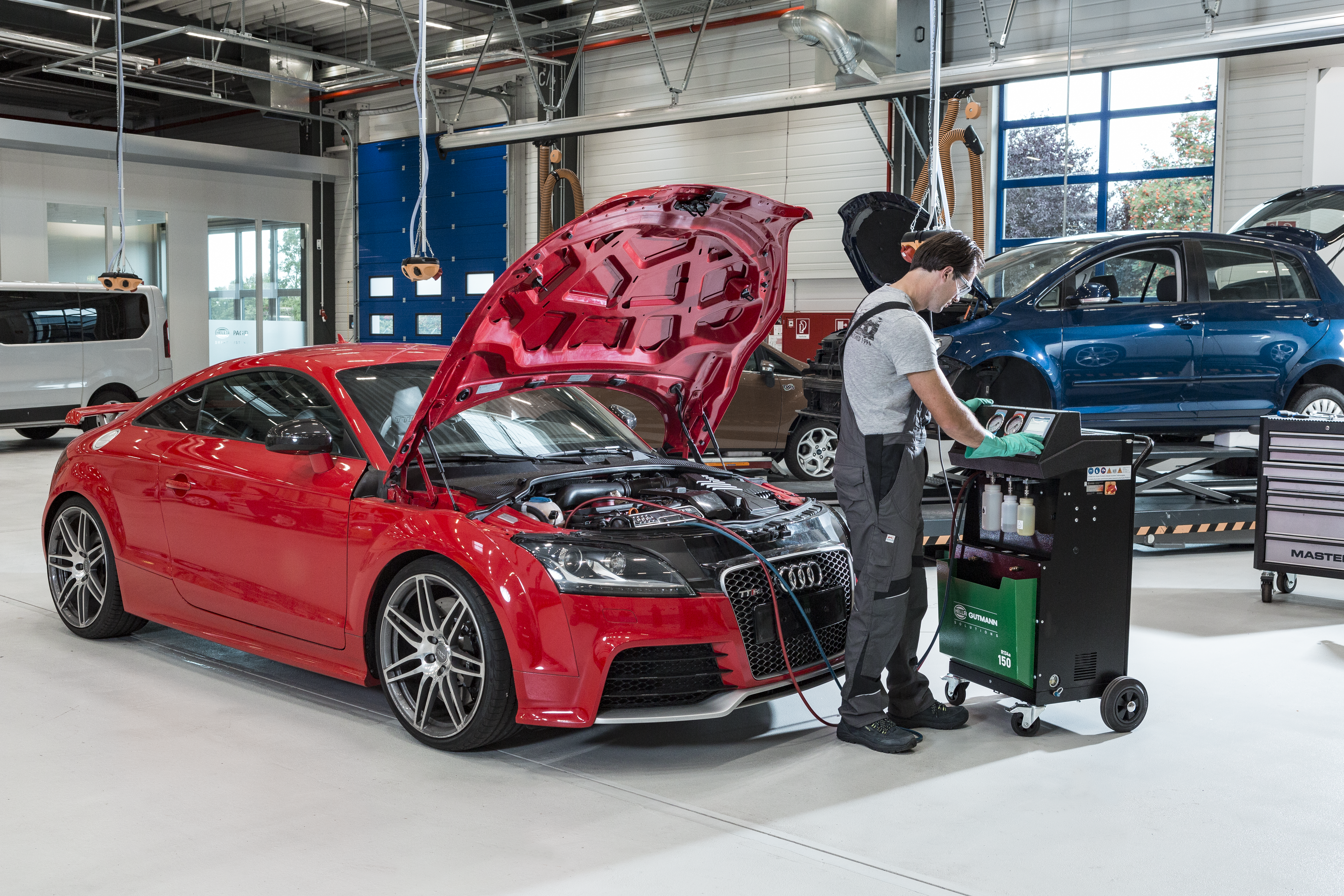 Flushing the car AC system