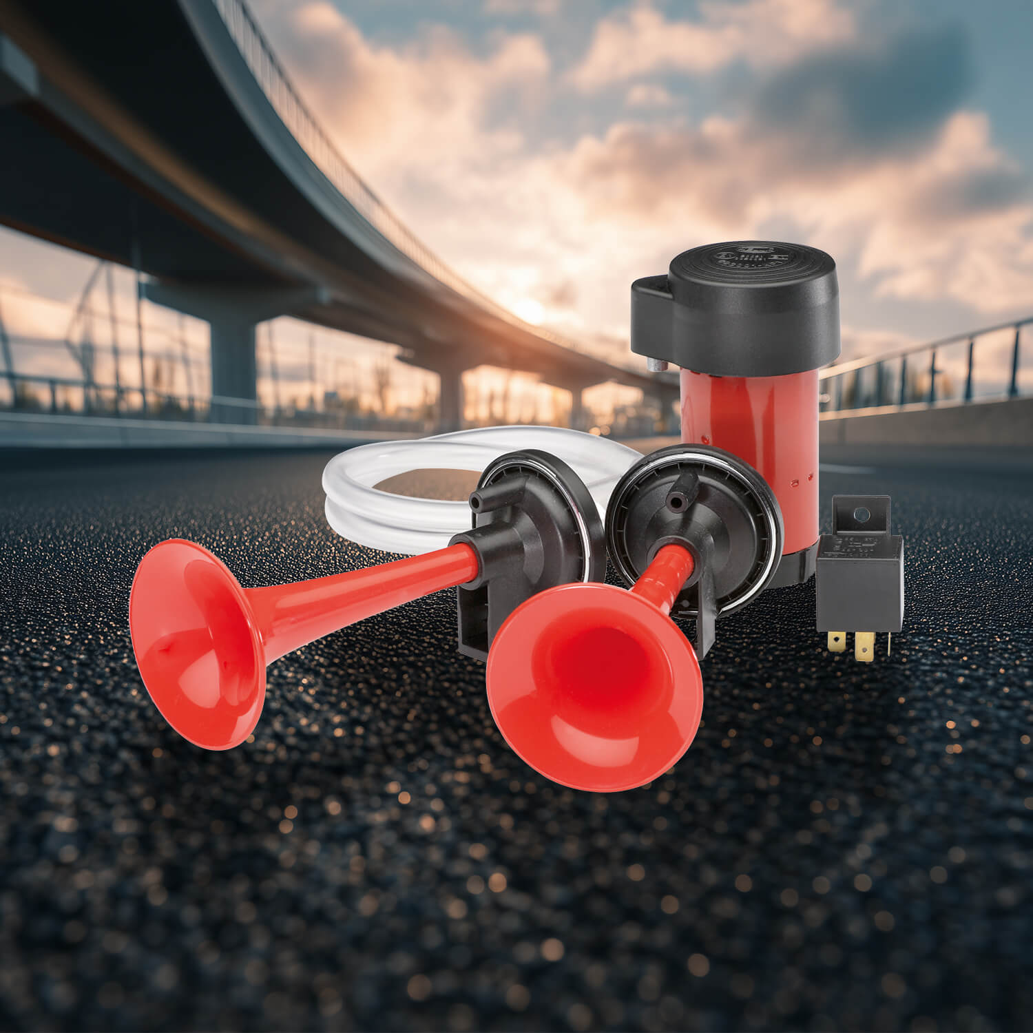 Two-tone fanfare with compressor for a loud acoustic signal – ideal for clear warning signals and extra road safety.