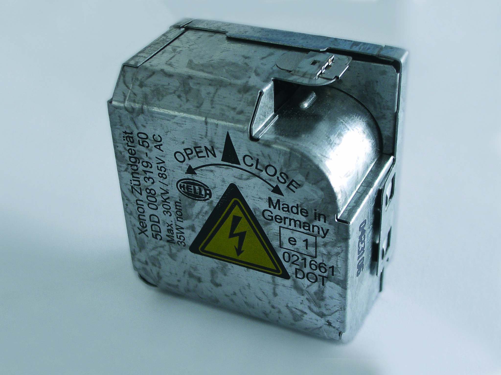 Bobina de reactancia xenón: Módulo de encendido blindado